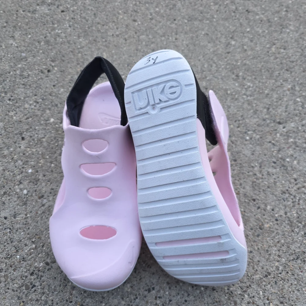 Nike Sunray Protect Pink Velcro Adjustable Sandasls Little Girls 3Y